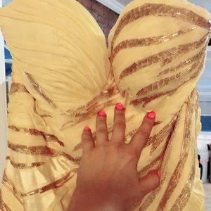 Gorgeous yellow evening dress